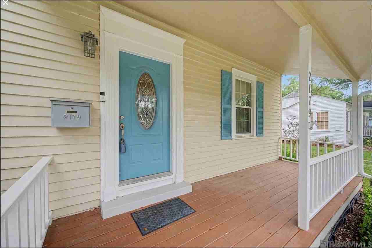 2179 Hollydale Ave - Photo 3 of 45