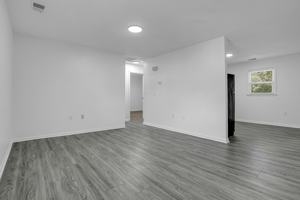 featured image of 105 E Terrace Dr