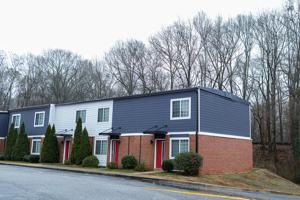 featured image of 1000 E Main St