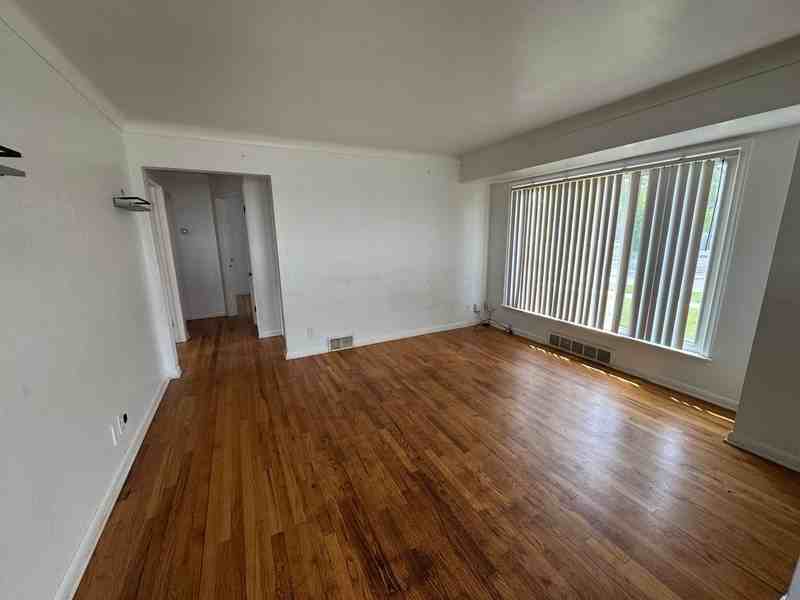14615 Stephens Dr - Photo 2 of 22