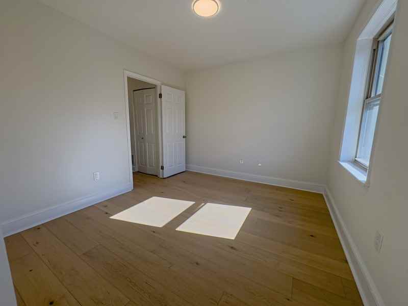 1919 Mount Vernon St - Photo 7 of 9