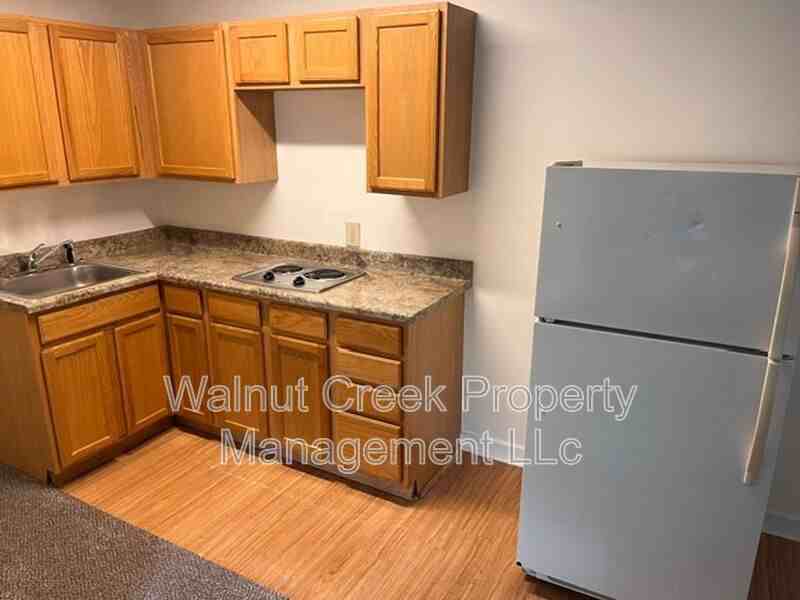 4461 Oberlin Ave #D - Photo 4 of 19