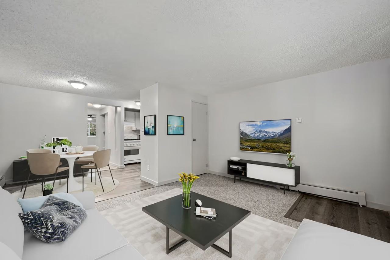 Sunstone Apartments - Photo 6 of 37