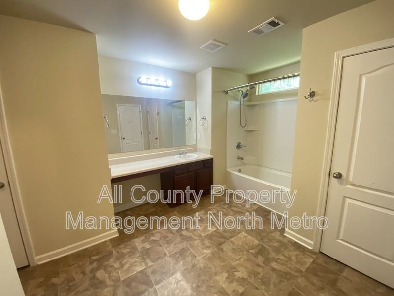 114 Kasey Dr - Photo 7 of 10