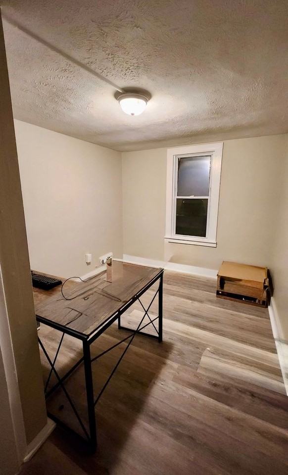 19 Bartlett Ave - Photo 5 of 11