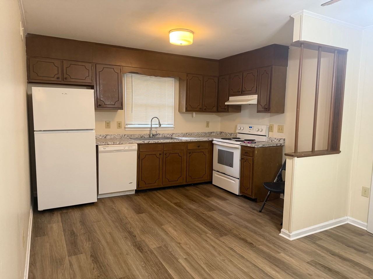 1 Winterton Ct - Photo 3 of 12