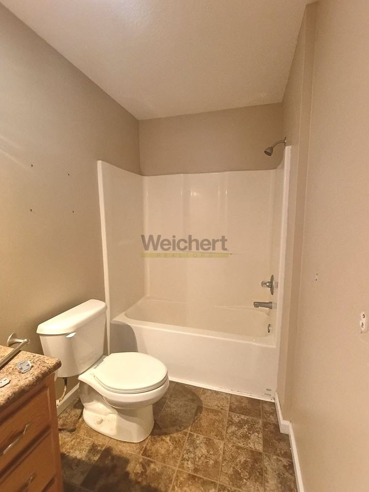1105 N 35th St - Photo 6 of 14