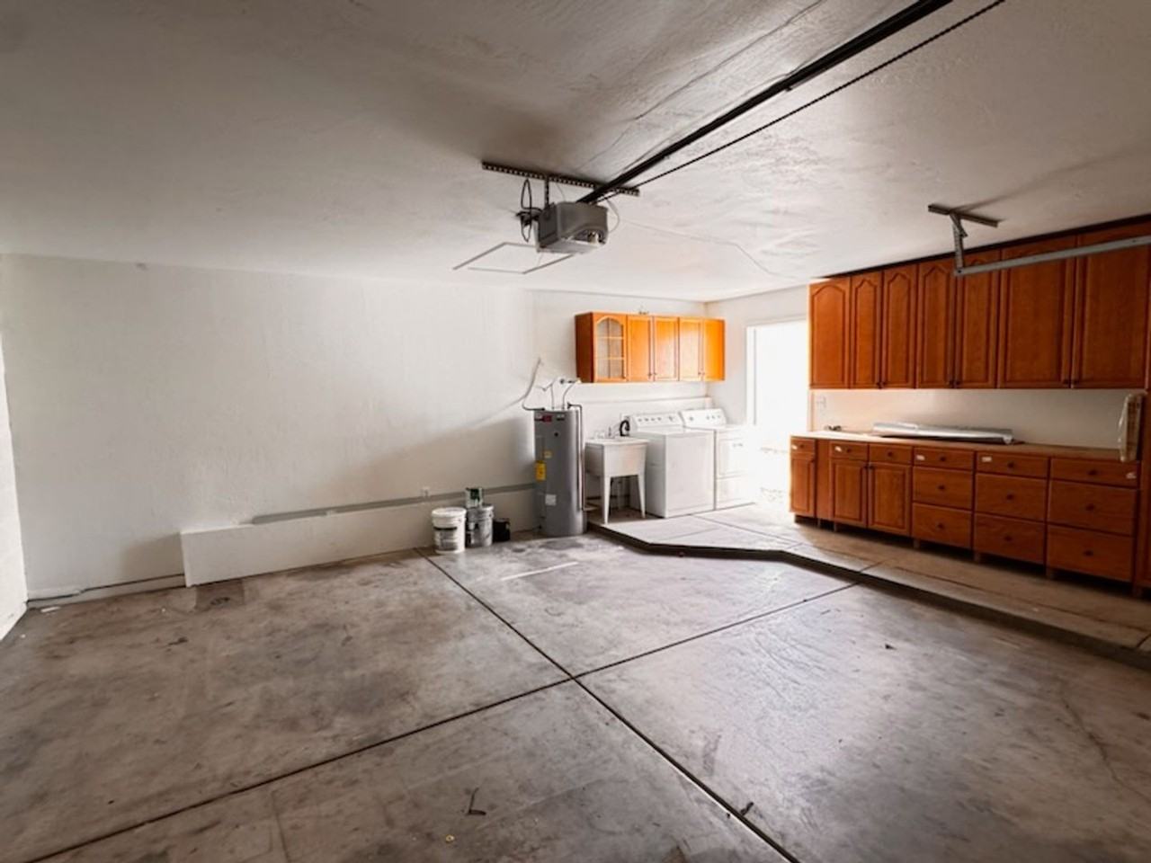 1043 S Rose - Photo 3 of 41