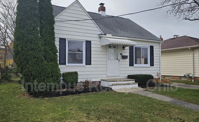 360 E 326th St - Photo 3 of 31