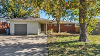 2923 S Irvington Ave - Photo 1 of 1