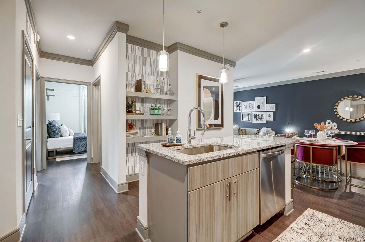 Camden Alpharetta - Photo 3 of 32