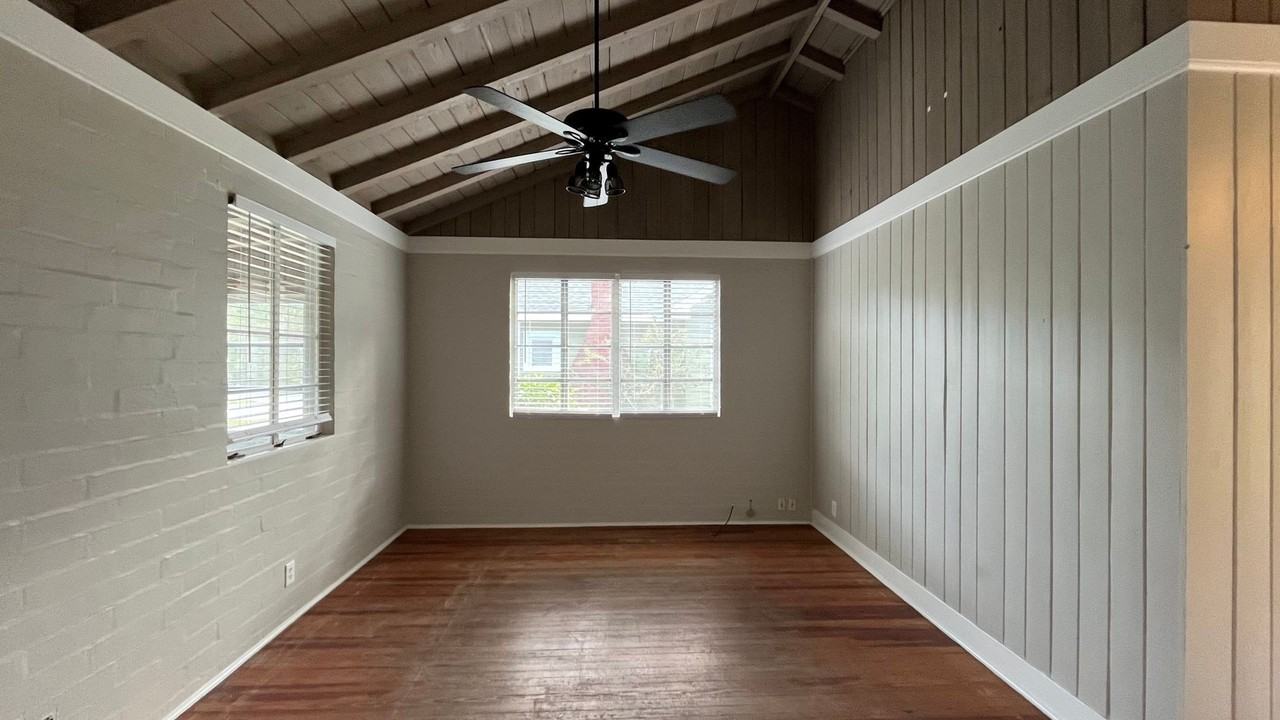 747 Maryland Ave - Photo 7 of 20