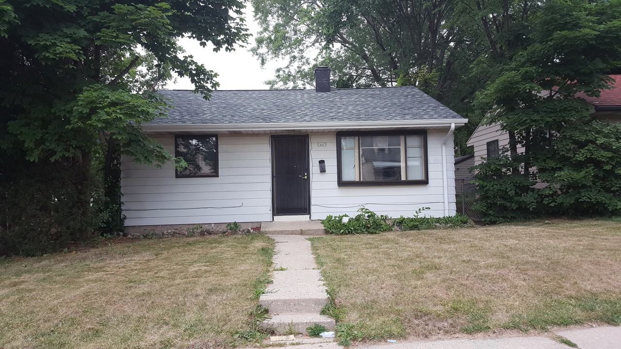 5663 N 65th St - Photo 6 of 6