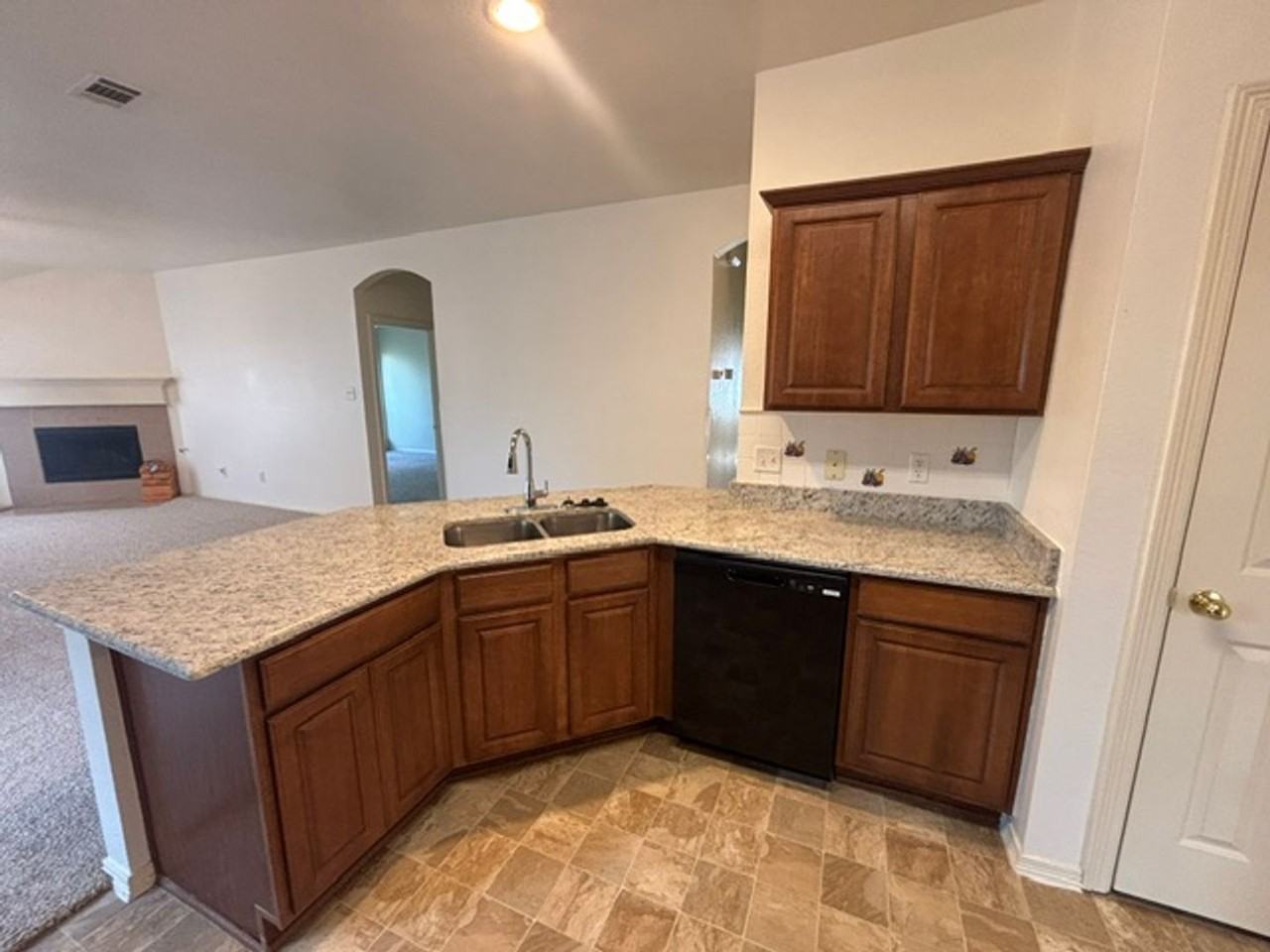4415 Ashbury Ln - Photo 6 of 30