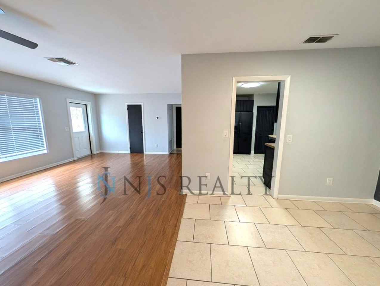1342 Belleair Rd - Photo 7 of 29