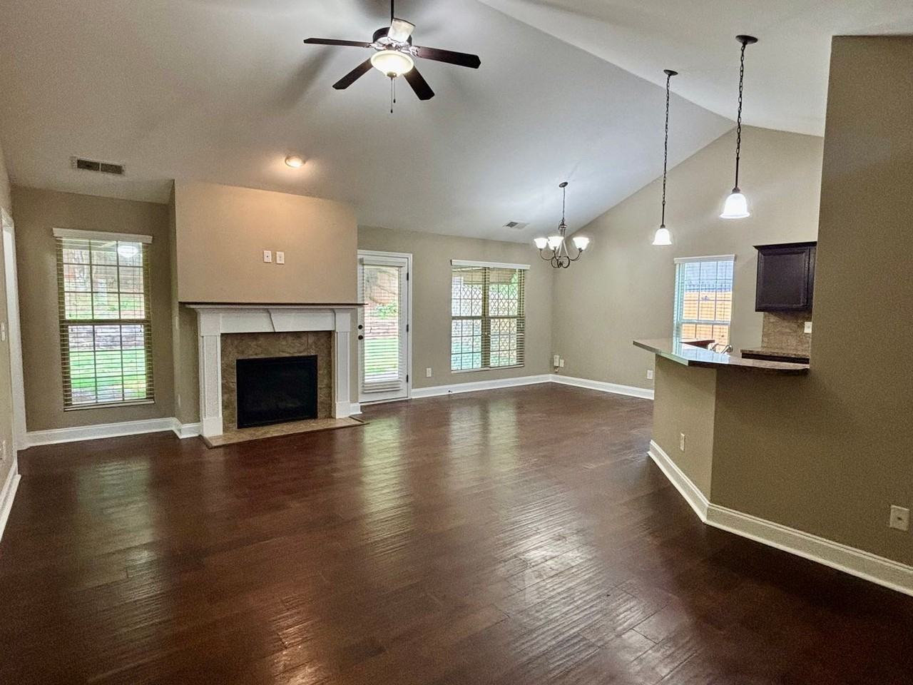 4668 Hidden Creek Dr - Photo 2 of 26