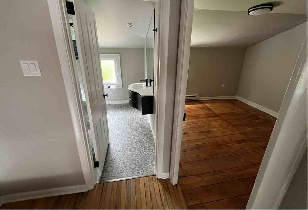 72 Howard Ave - Photo 6 of 11