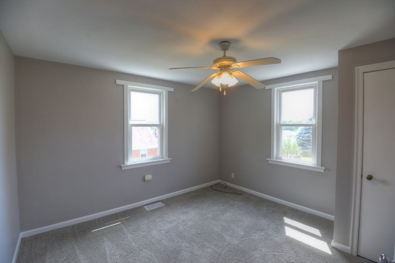 742 Lemington St - Photo 6 of 27