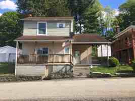 featured image of 10404 Lilac St