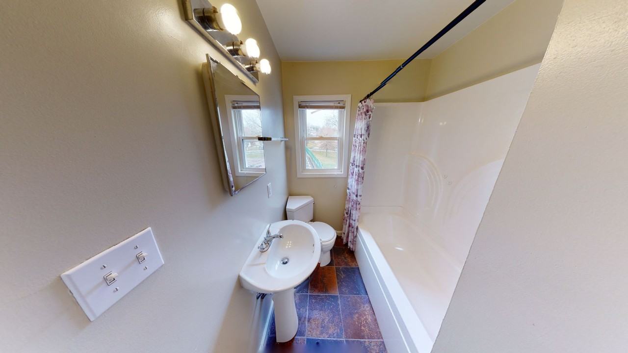 106 Divet St - Photo 5 of 11