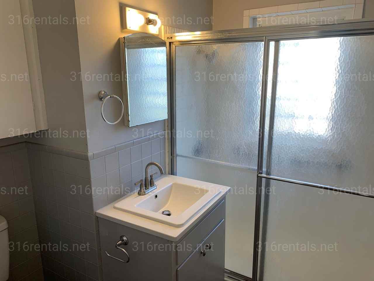 1059 N Terrace Dr - Photo 3 of 6