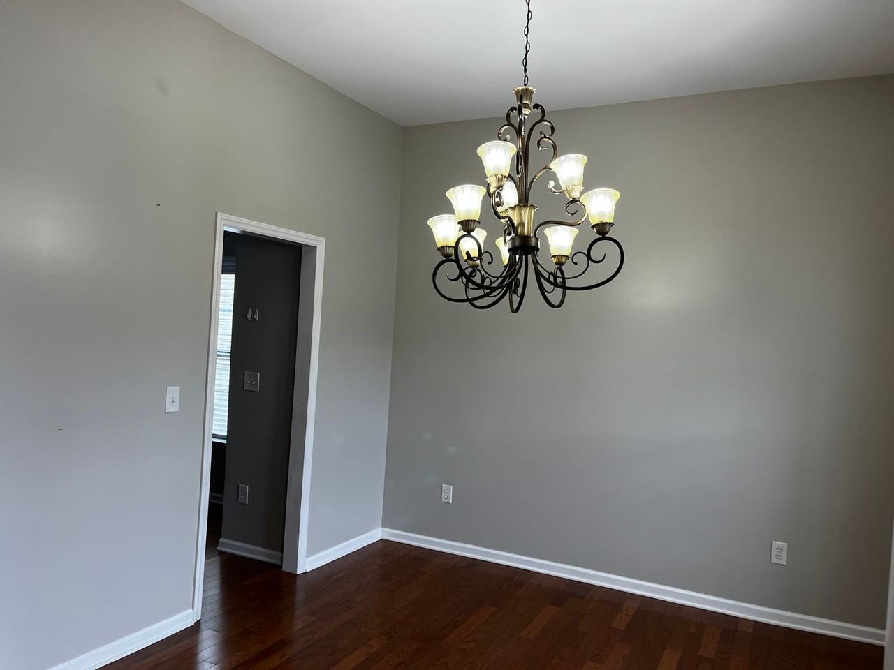 108 Lakeside Green Dr - Photo 3 of 28