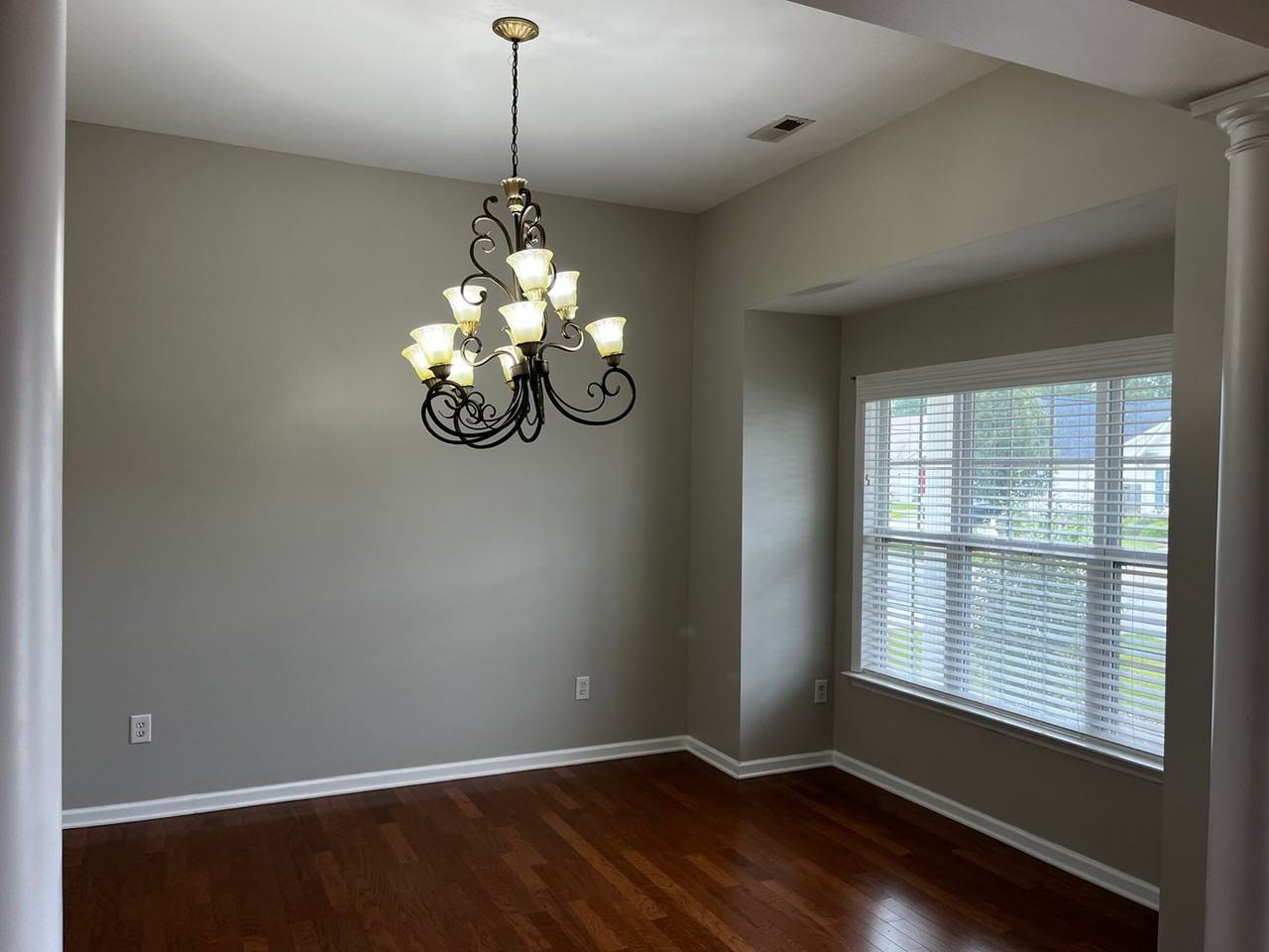 108 Lakeside Green Dr - Photo 4 of 28