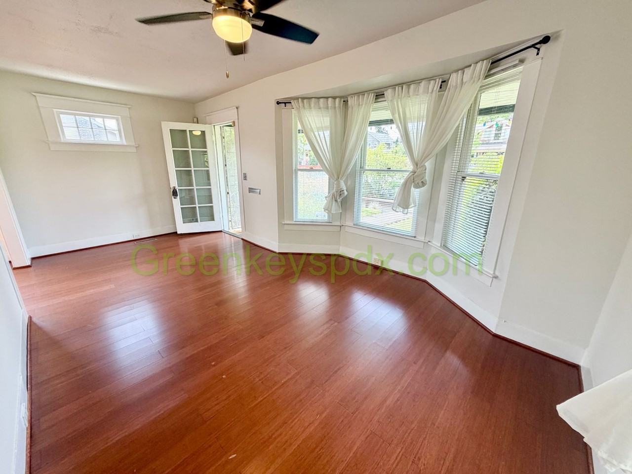 4804 Ne 27th Ave - Photo 4 of 23