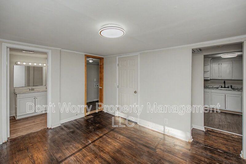 3504 Brevard St - Photo 7 of 13