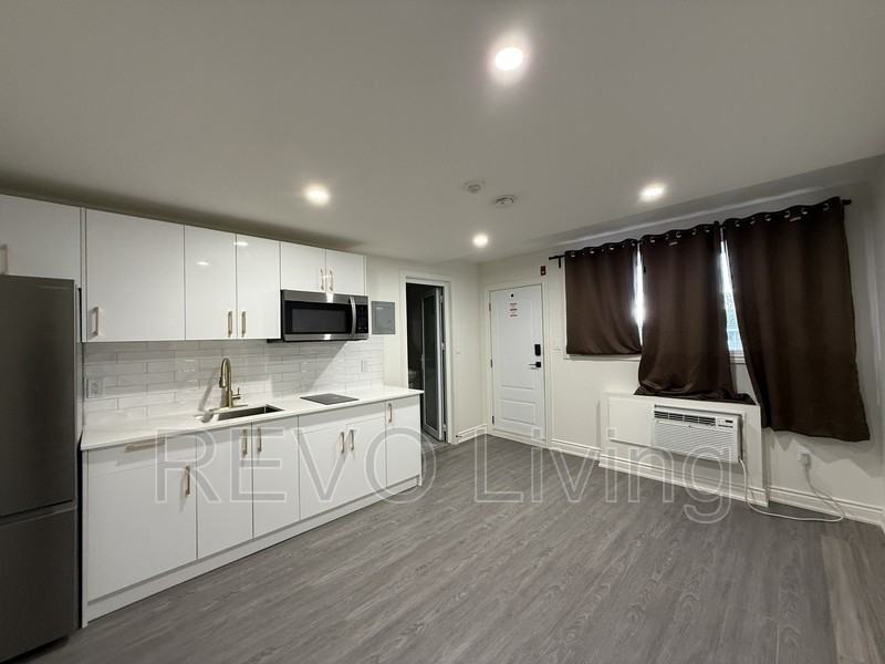 7800 Lundy'S Lane #204 - Photo 3 of 7