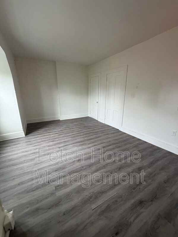 441 W Orange St #3B - Photo 3 of 7