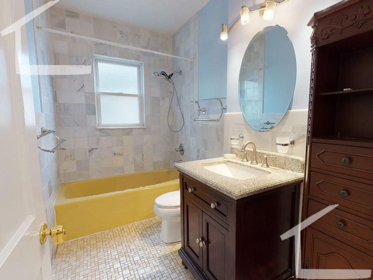 189 Lake St - Photo 4 of 9