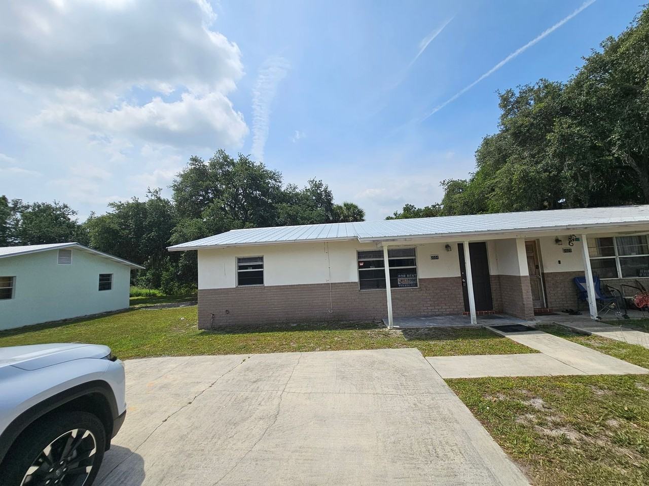 2031 Hugo Rd - Photo 2 of 11