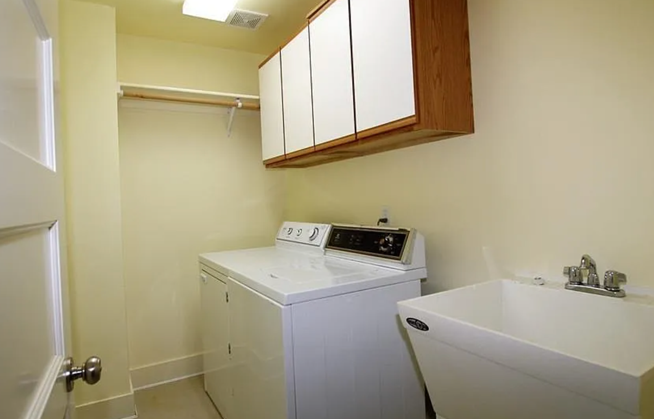 2777 Hamilton Ct - Photo 4 of 20