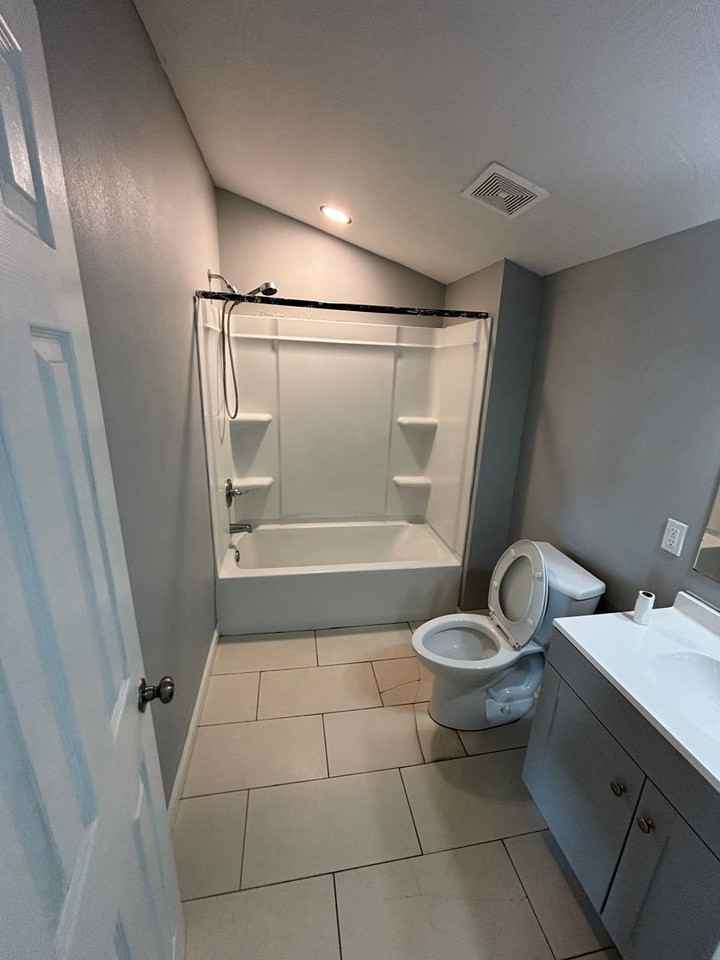 503 W Hovey St - Photo 6 of 20