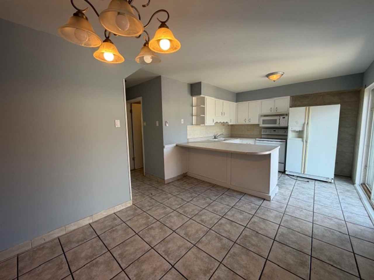 7244 Hazelcrest Dr - Photo 5 of 18