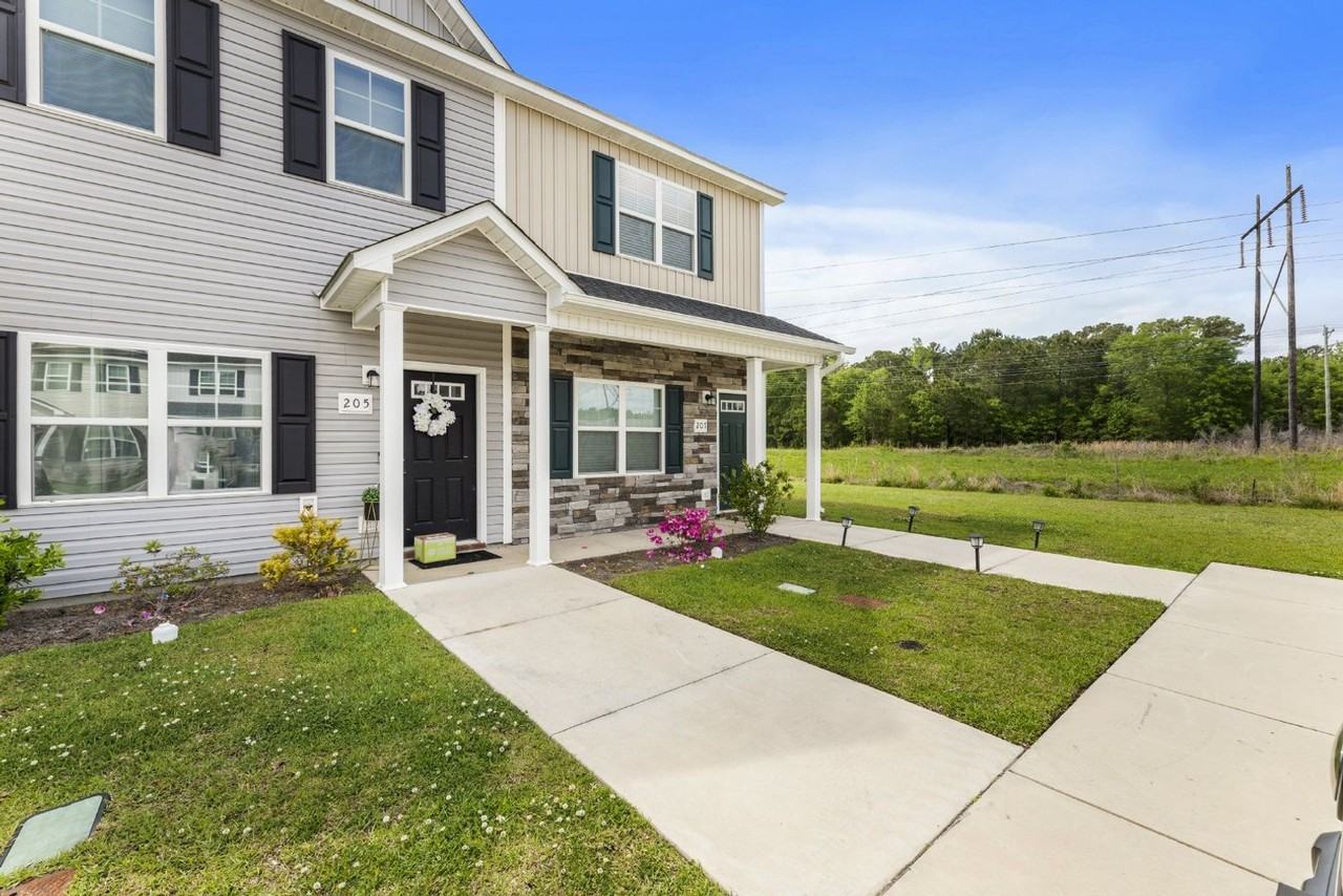 207 Alexa Pl - Photo 2 of 22