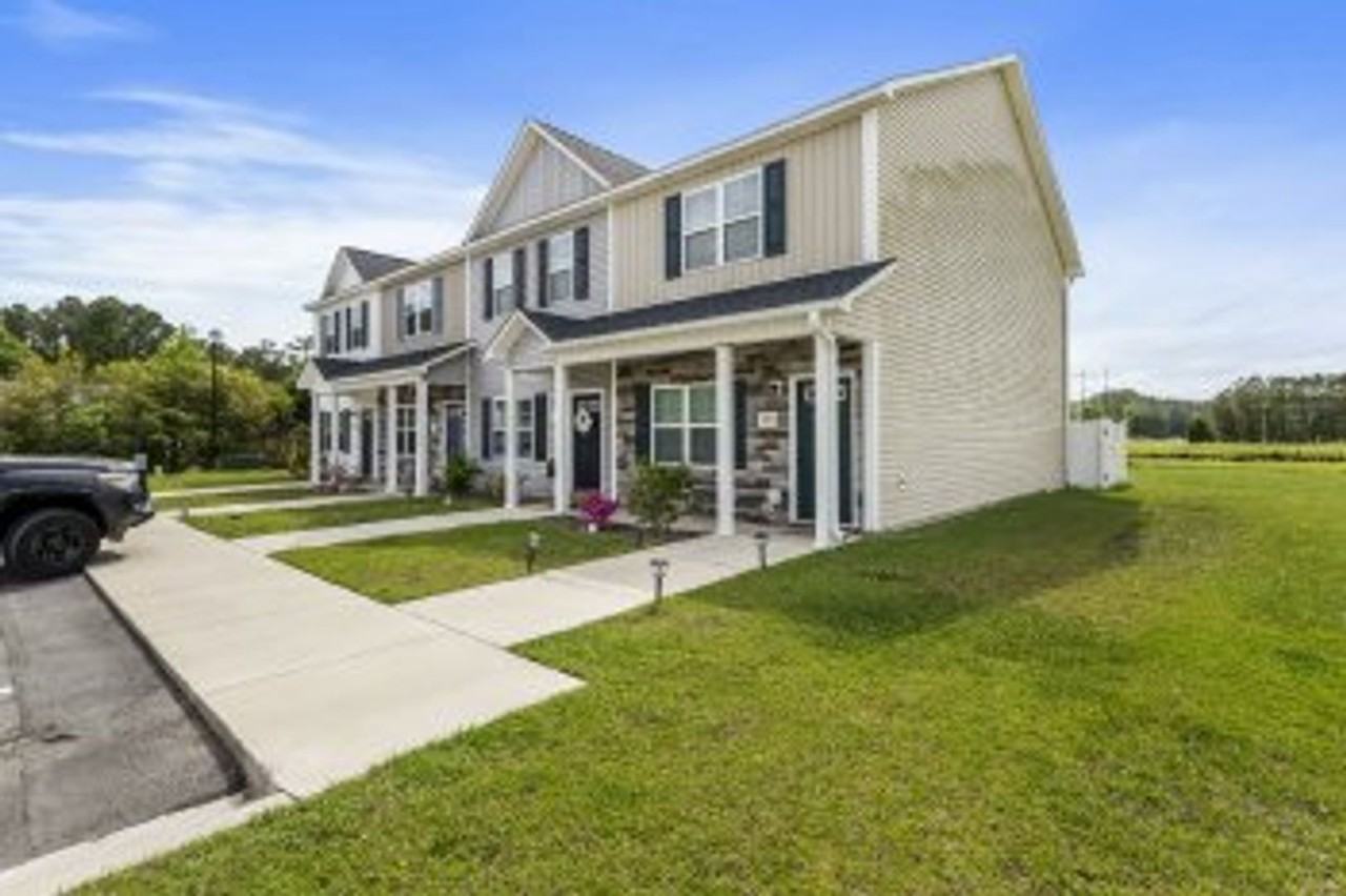 207 Alexa Pl - Photo 3 of 22