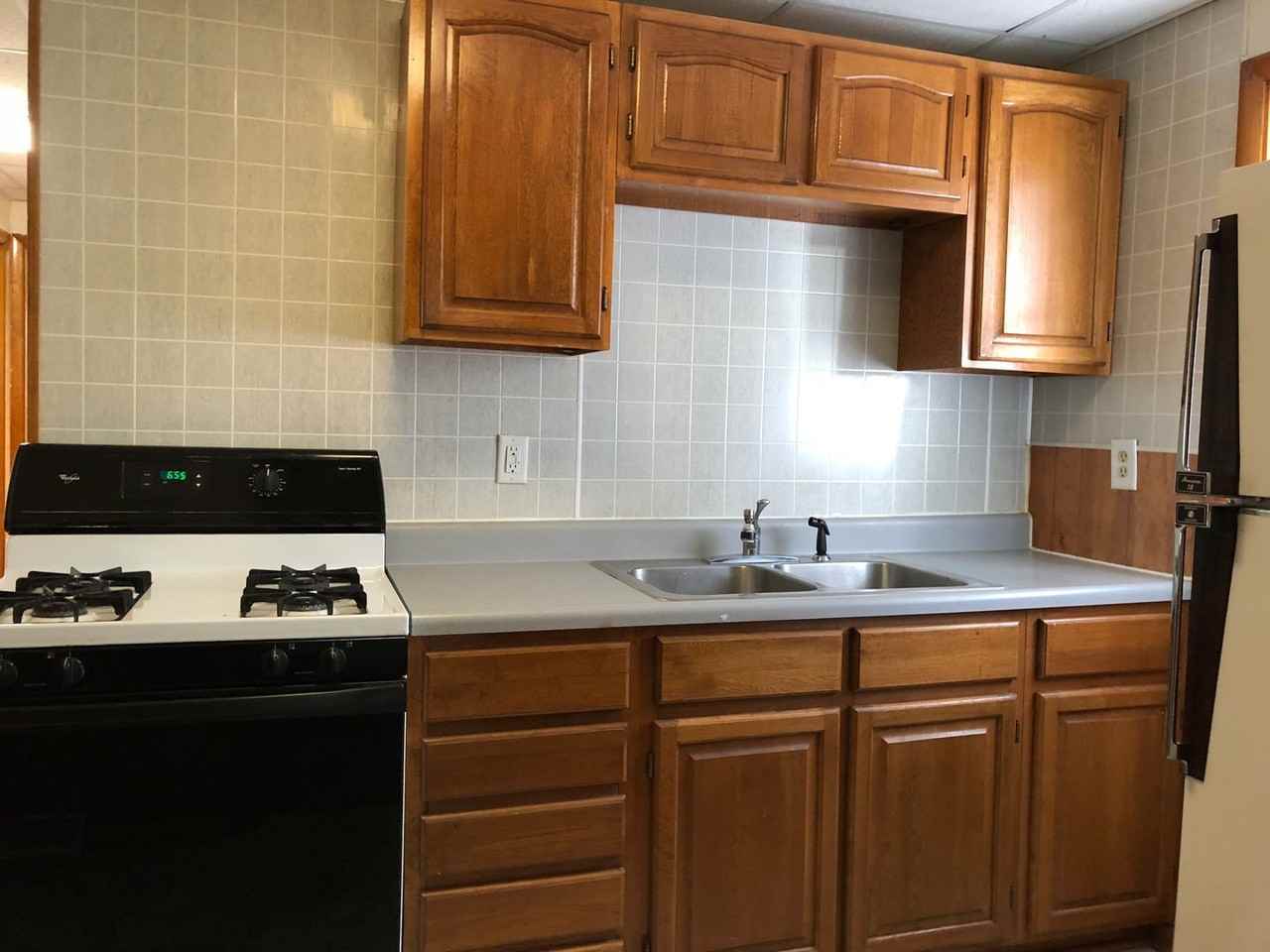 1522 39th Ave - Photo 2 of 7