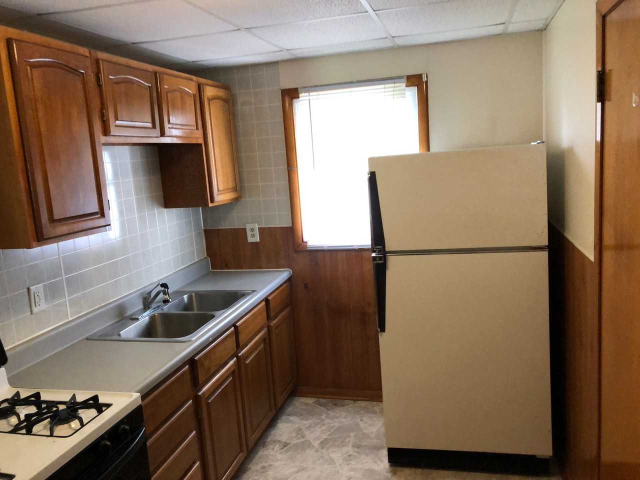 1522 39th Ave - Photo 3 of 7