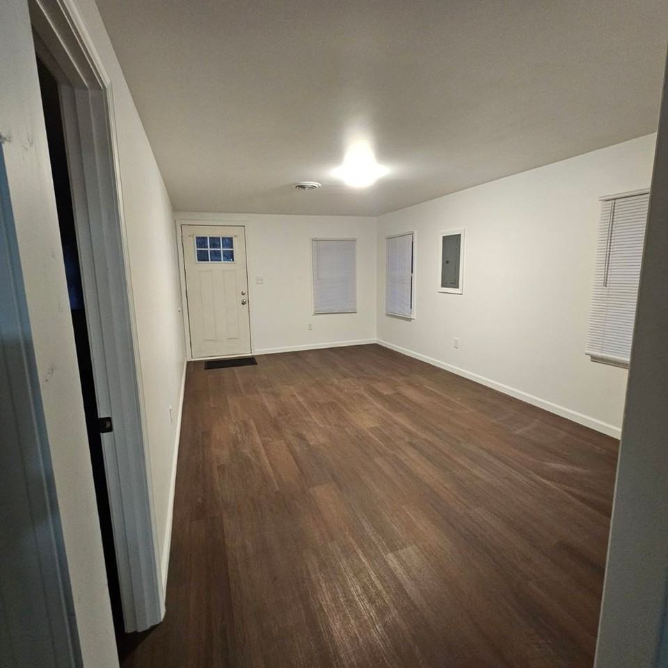 5005 Chase St - Photo 2 of 9