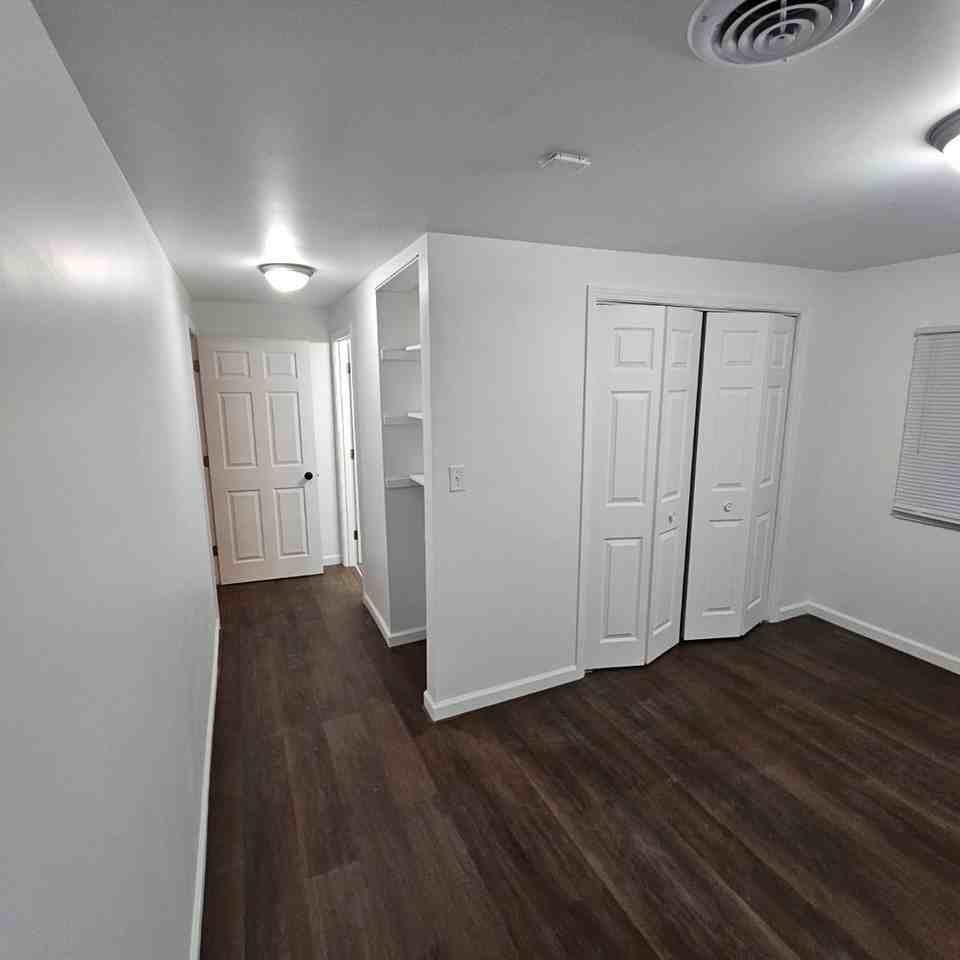 5005 Chase St - Photo 4 of 9