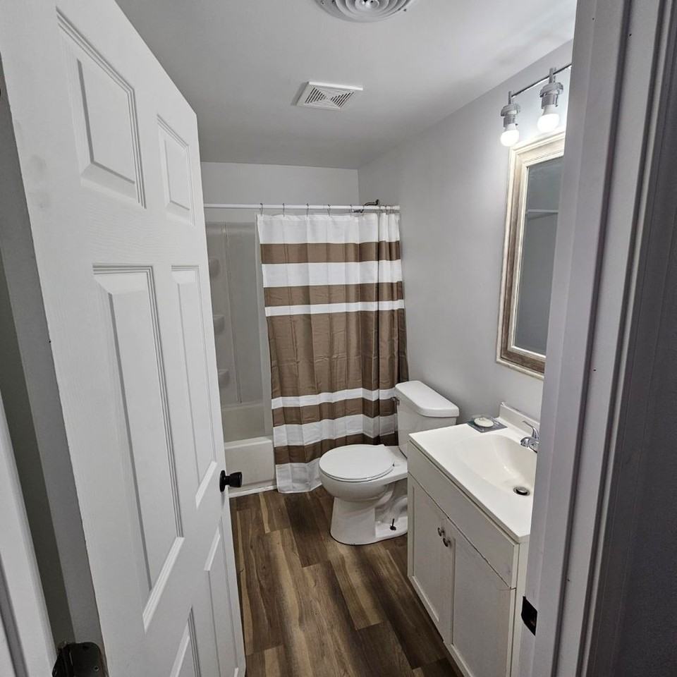 5005 Chase St - Photo 7 of 9