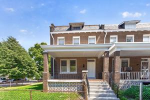 featured image of 1127 Orren St Ne