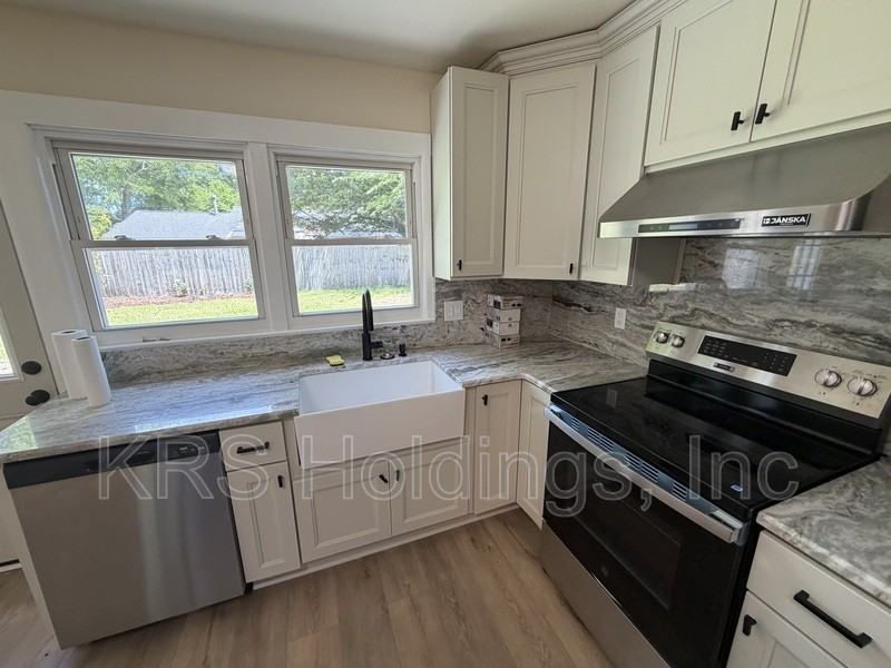 344 Dillon Dr - Photo 5 of 14