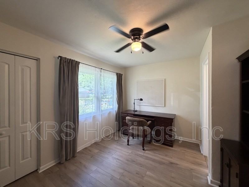 344 Dillon Dr - Photo 6 of 14