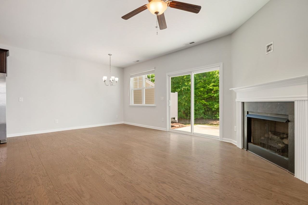 113 Zante Currant Rd - Photo 6 of 30