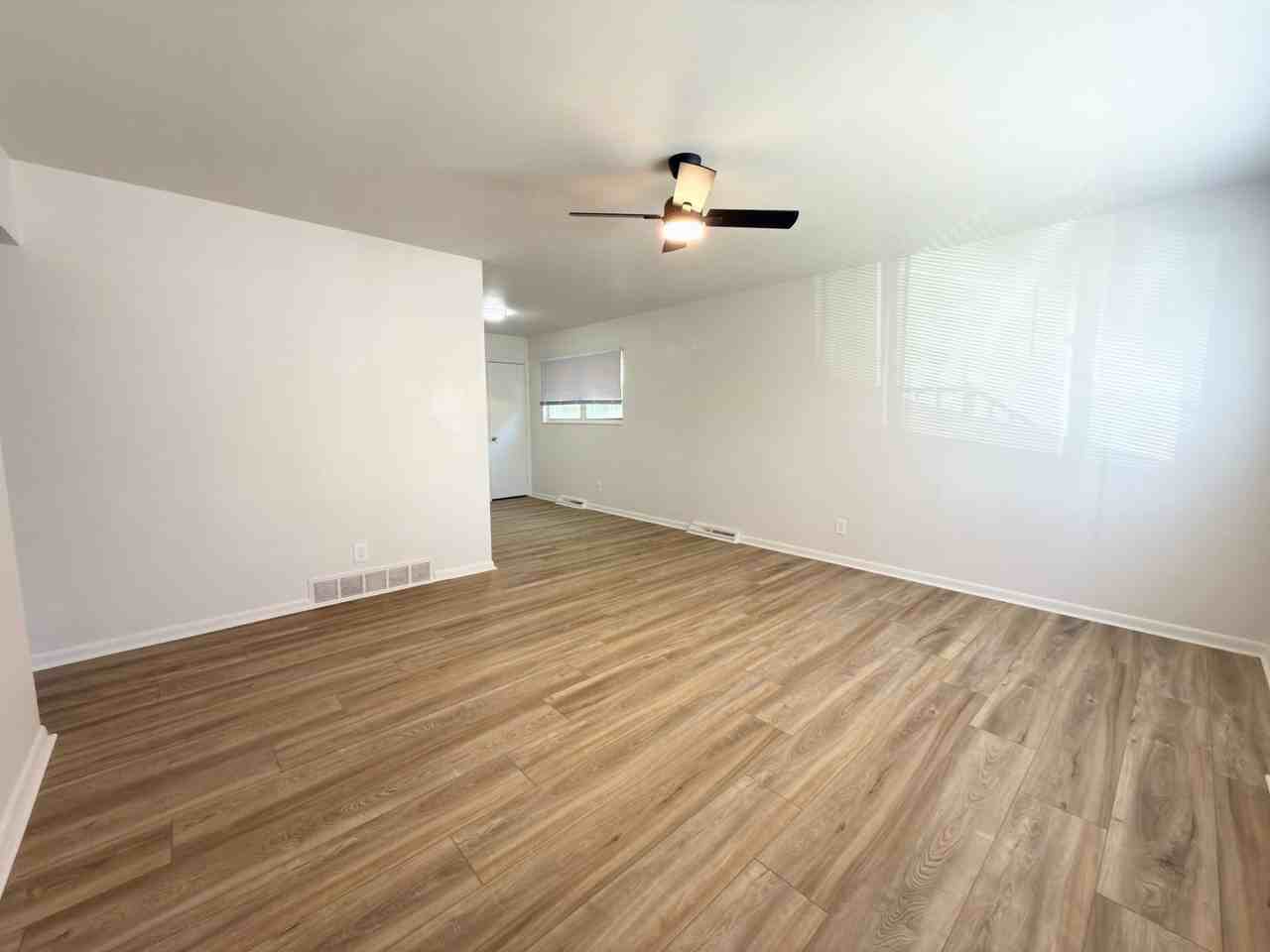 3064 Aquadale Ln - Photo 2 of 23