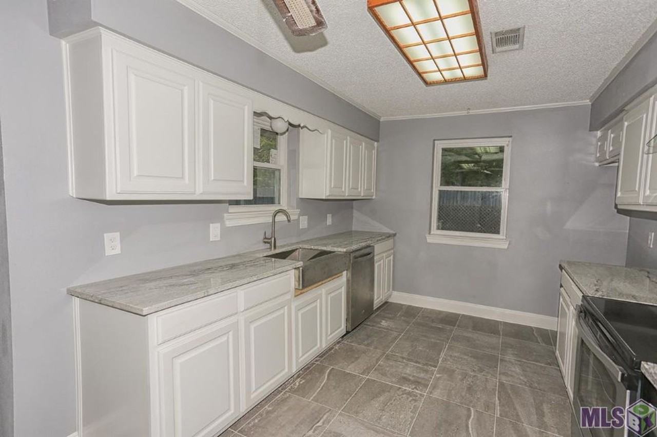 7321 Board Dr - Photo 3 of 15