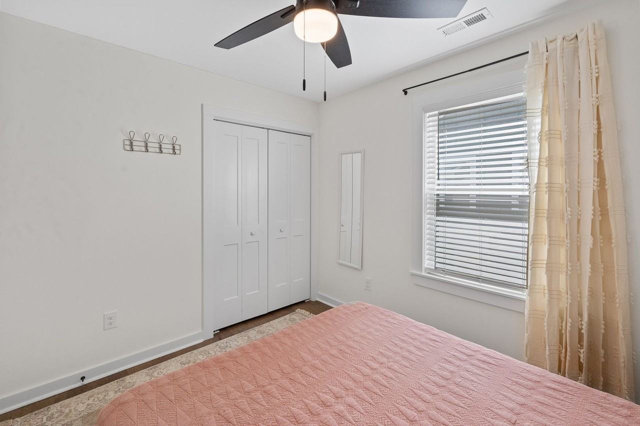 2207B Otis St - Photo 2 of 2